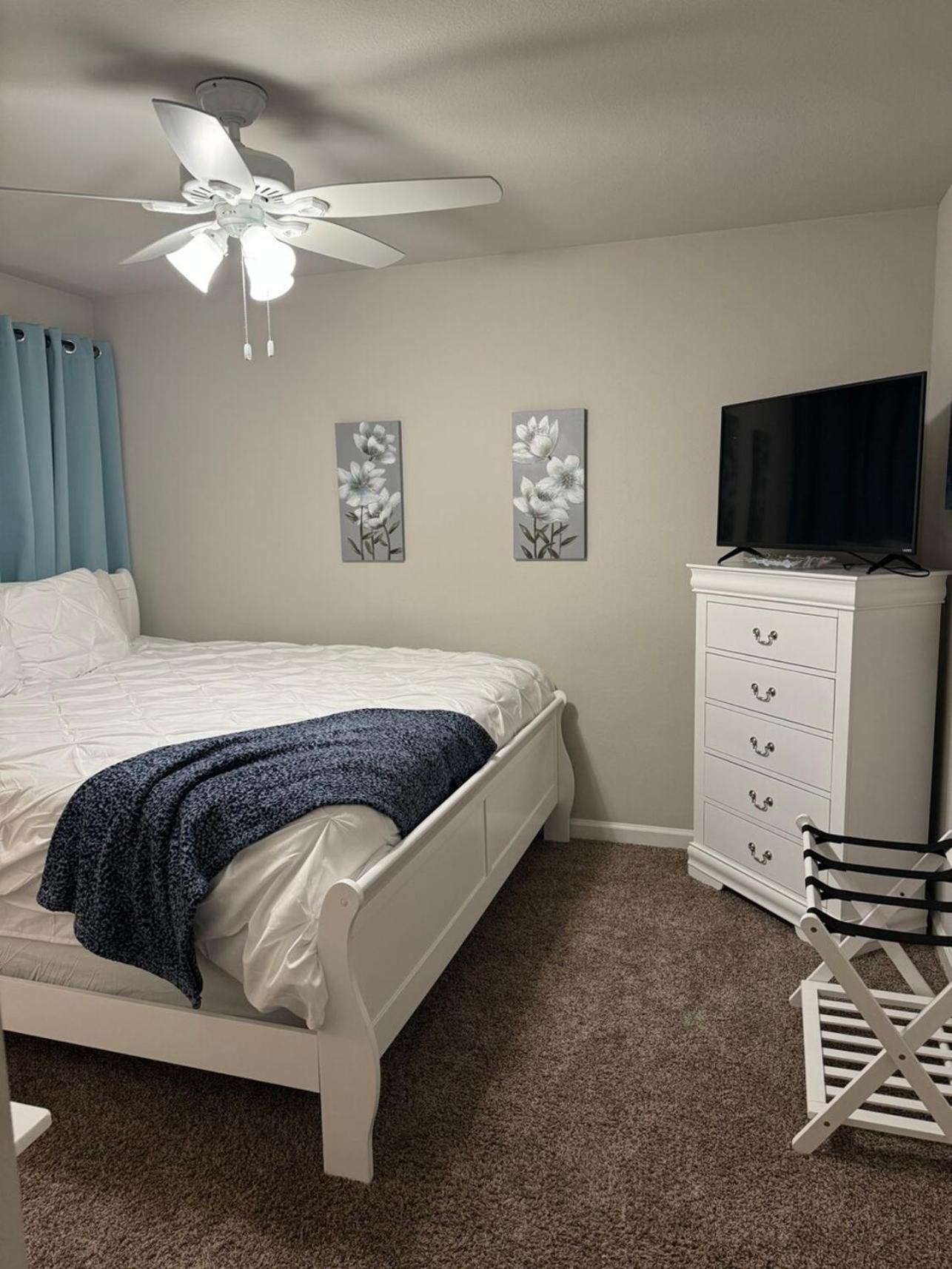 Holiday home 2 King Beds & Private Office Space Lake Charles
