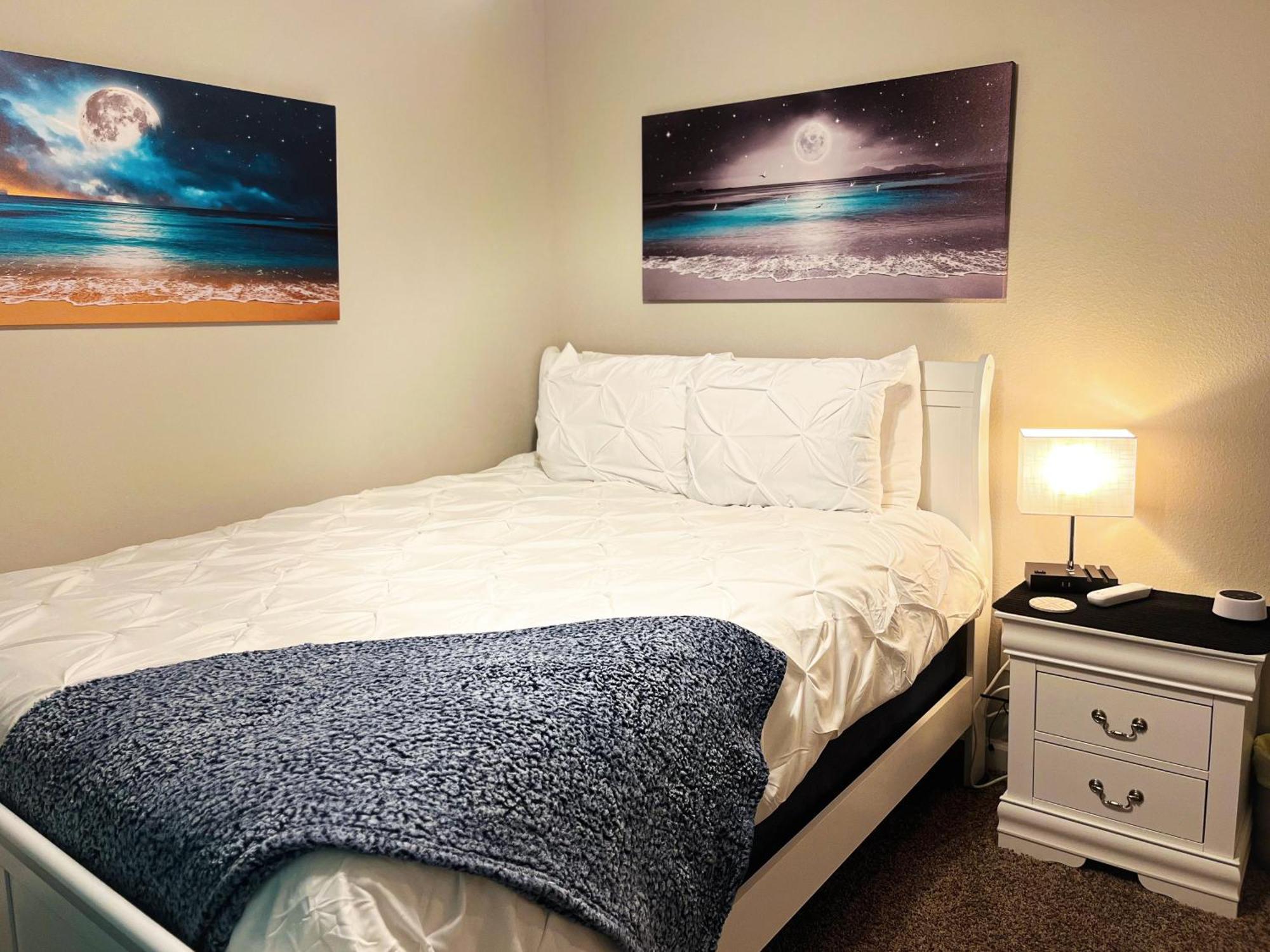 2 King Beds & Private Office Space Holiday home *