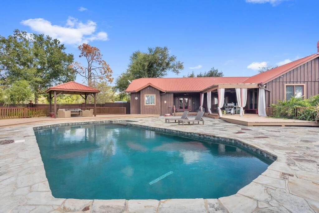 Holiday home Cozy Ranch House With Pool