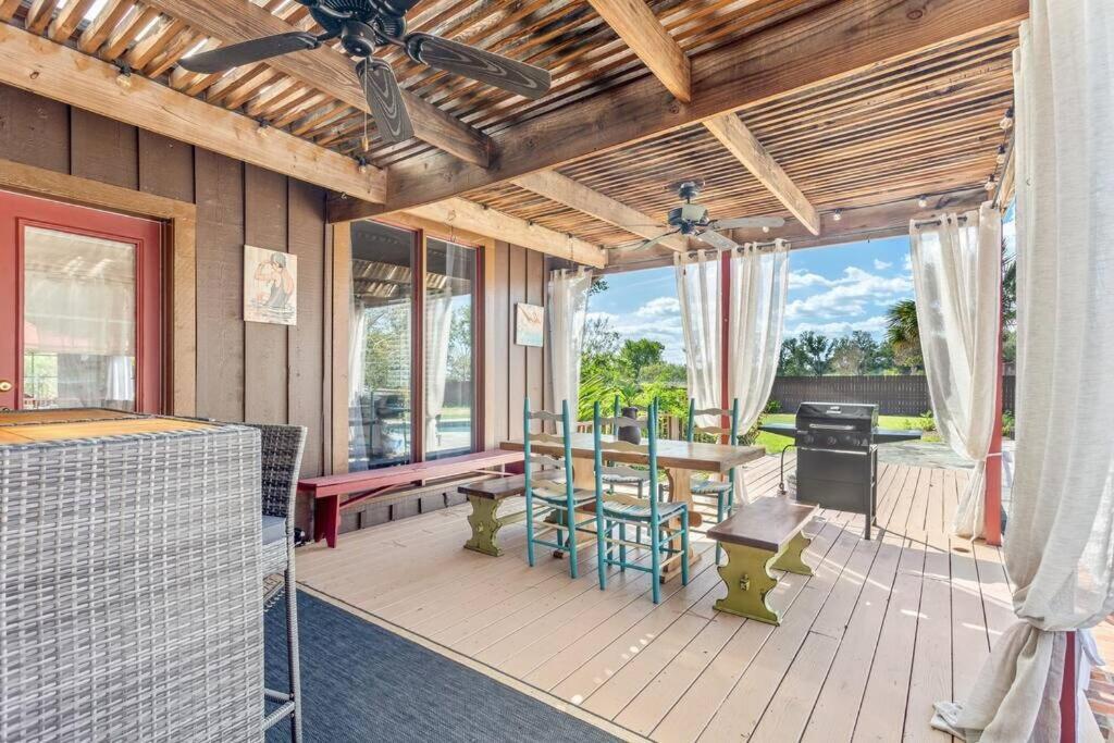 Cozy Ranch House With Pool Holiday home *