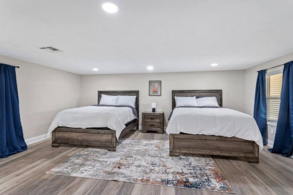 5 Bedroom In Charles Holiday home