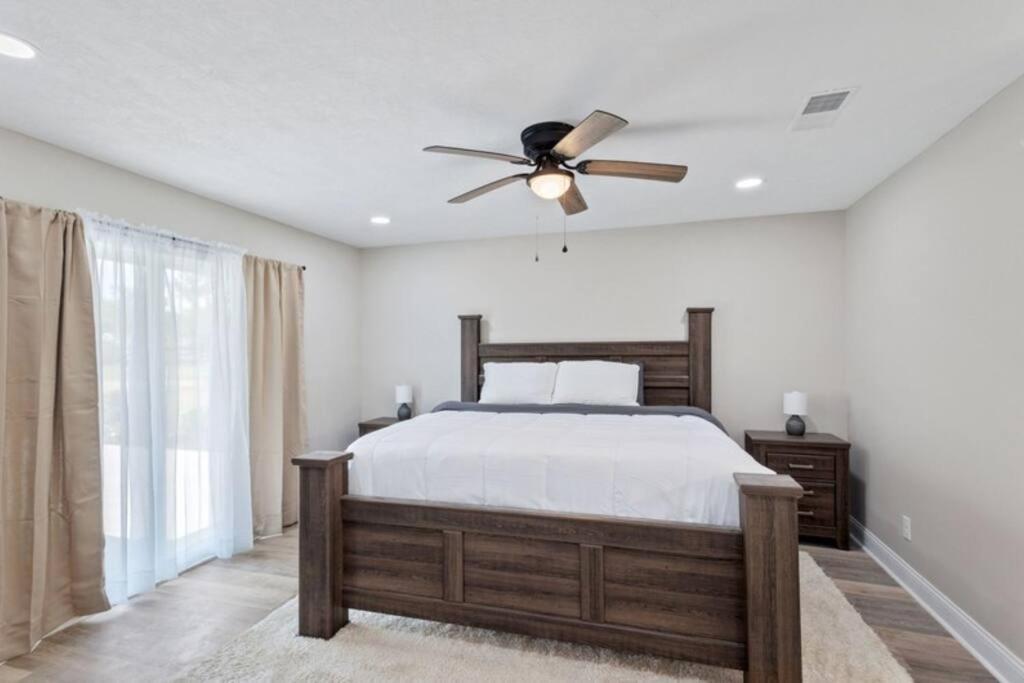 5 Bedroom In Charles