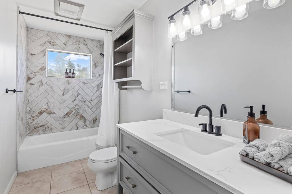 Cozy 3 Bedroom Lake Charles