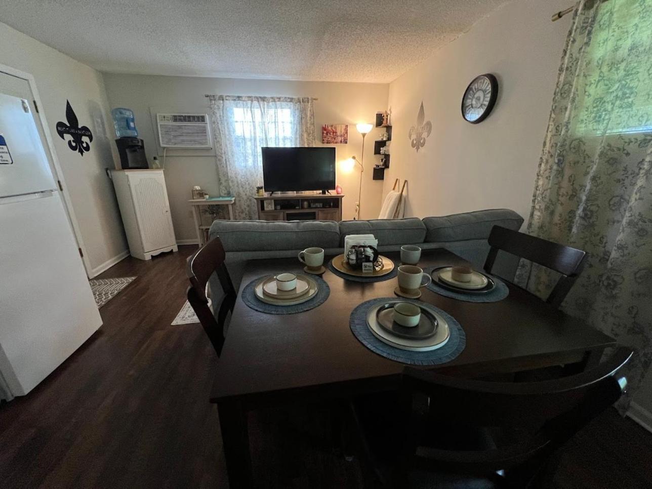 Mid-term Fast Wifi & Comfy Bed Lake Charles