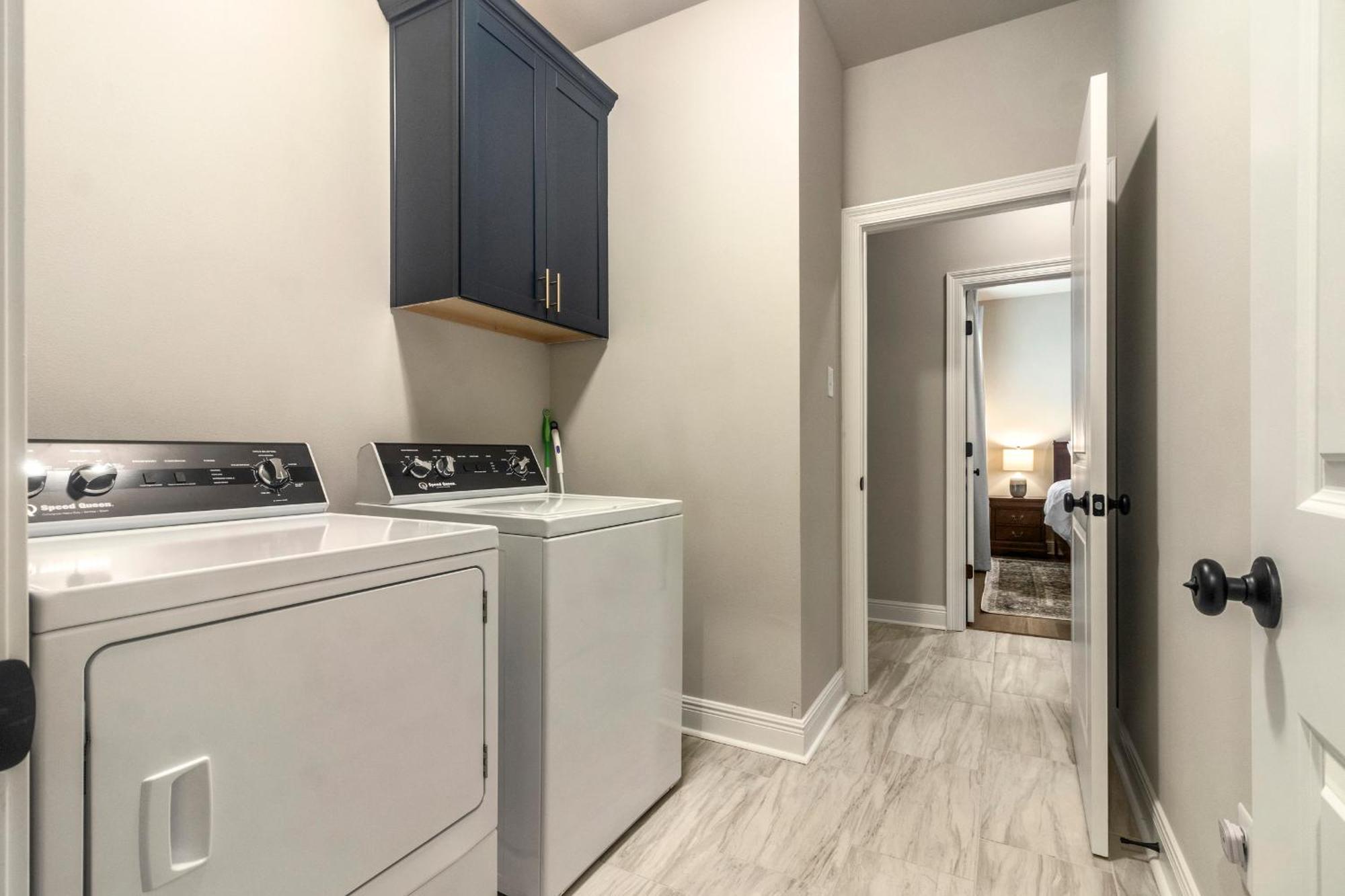 New 3king-petfriendly