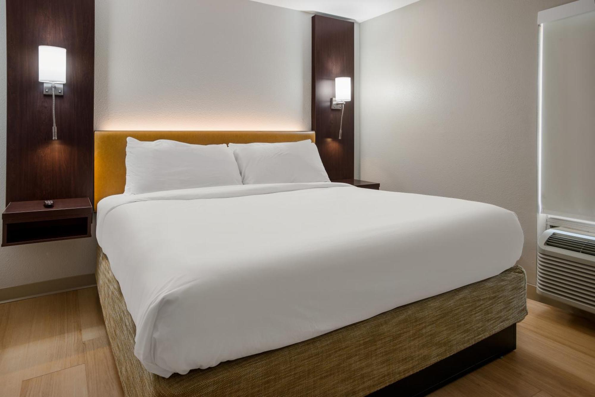 Hotel The Marco Charles 4*