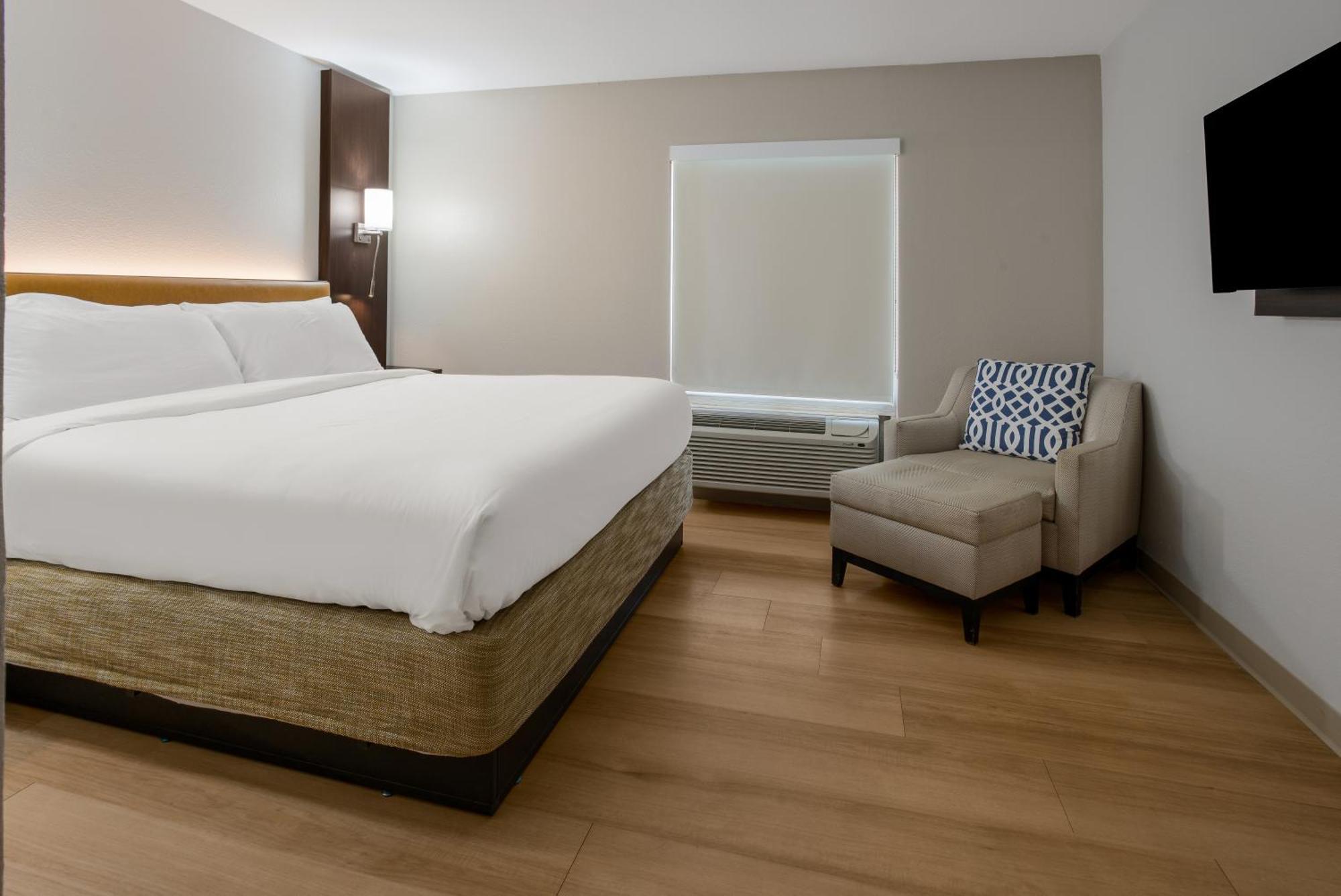 The Marco Charles 4*