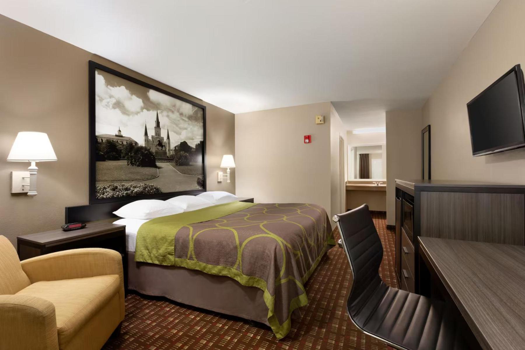 Hotel Super 8 By Wyndham Charles Northeast