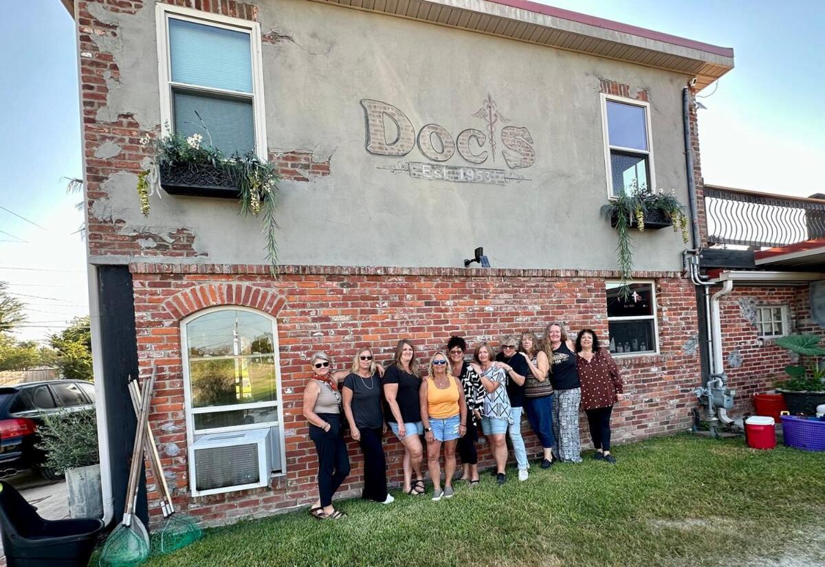 Doc's - 10,000 Sq Ft Of Louisiana Luxury Lake Charles