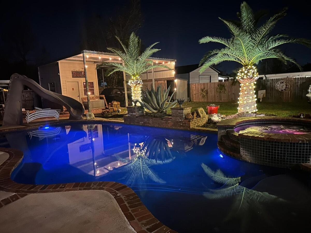 Doc's - 10,000 Sq Ft Of Louisiana Luxury Holiday home *