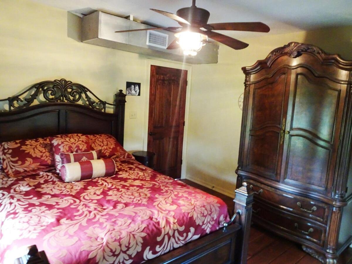 Holiday home Doc's - 10,000 Sq Ft Of Louisiana Luxury Lake Charles