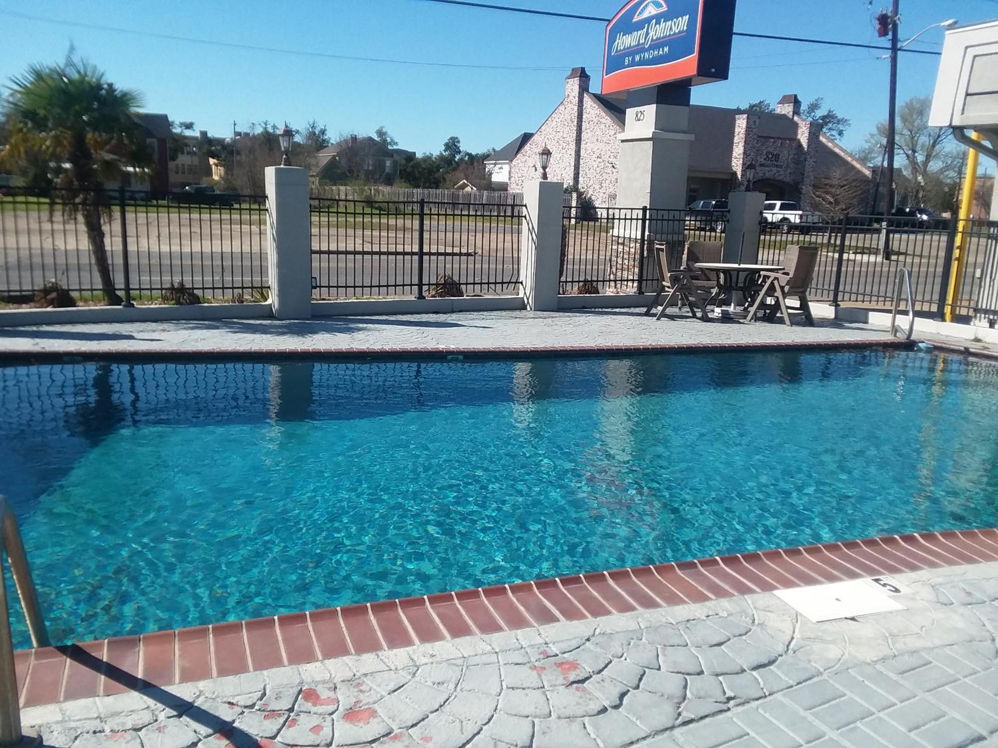 Howard Johnson By Wyndham Historic Charles 2*