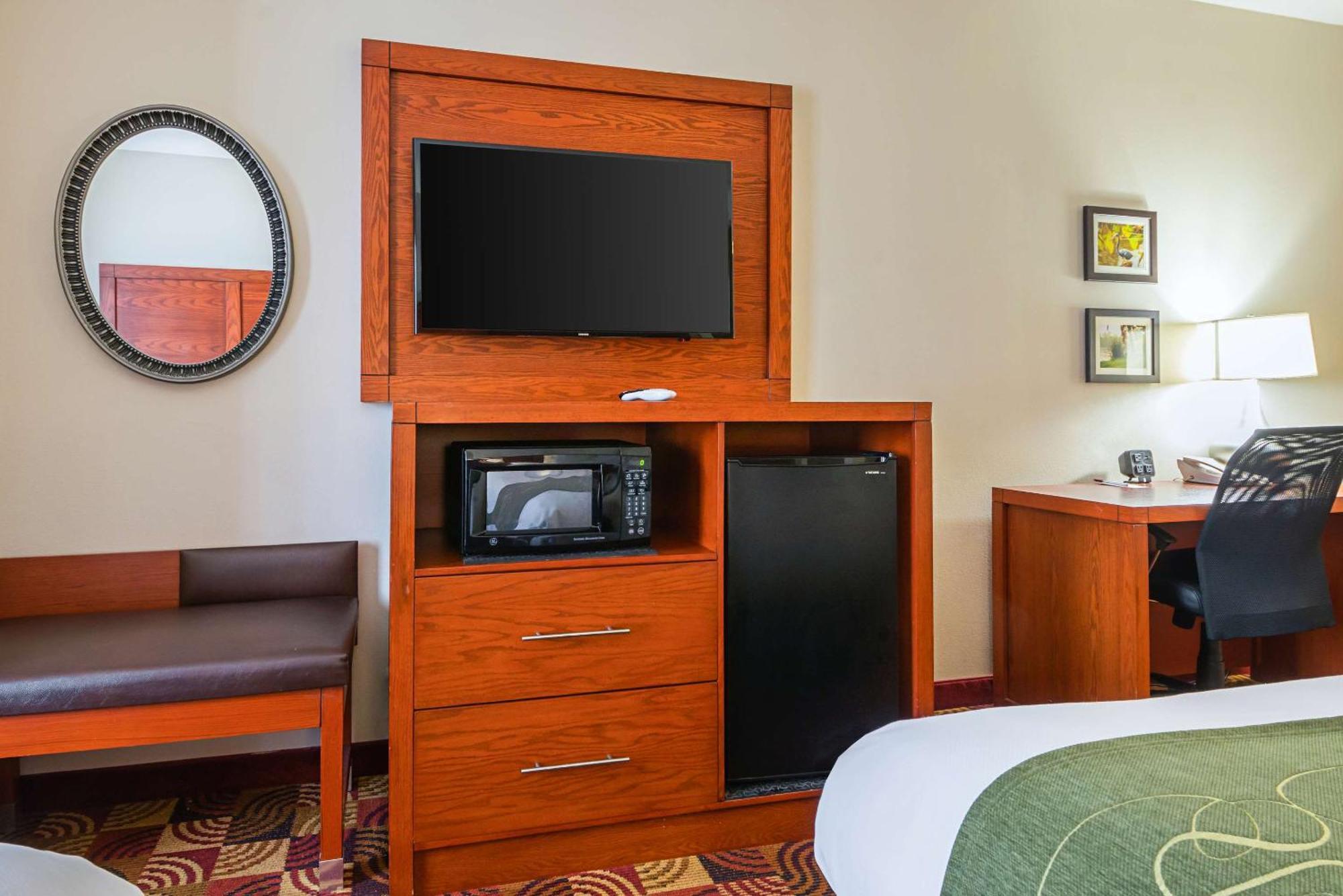 Comfort Charles 3* Lake Charles