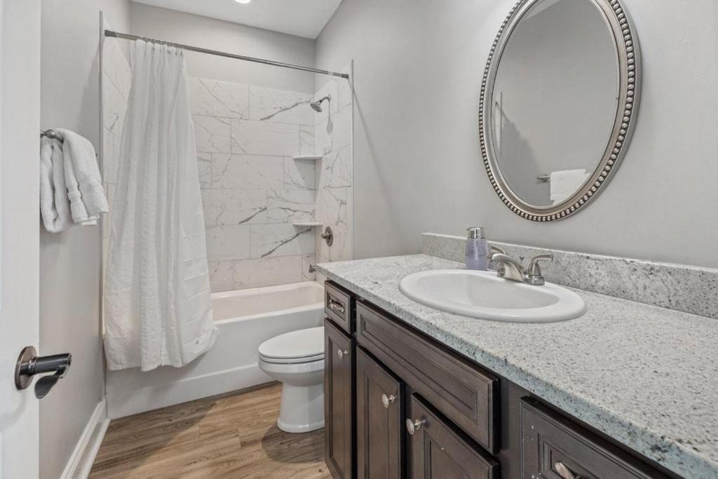Luxury 2 Bedroom Townhouse #1 * Lake Charles