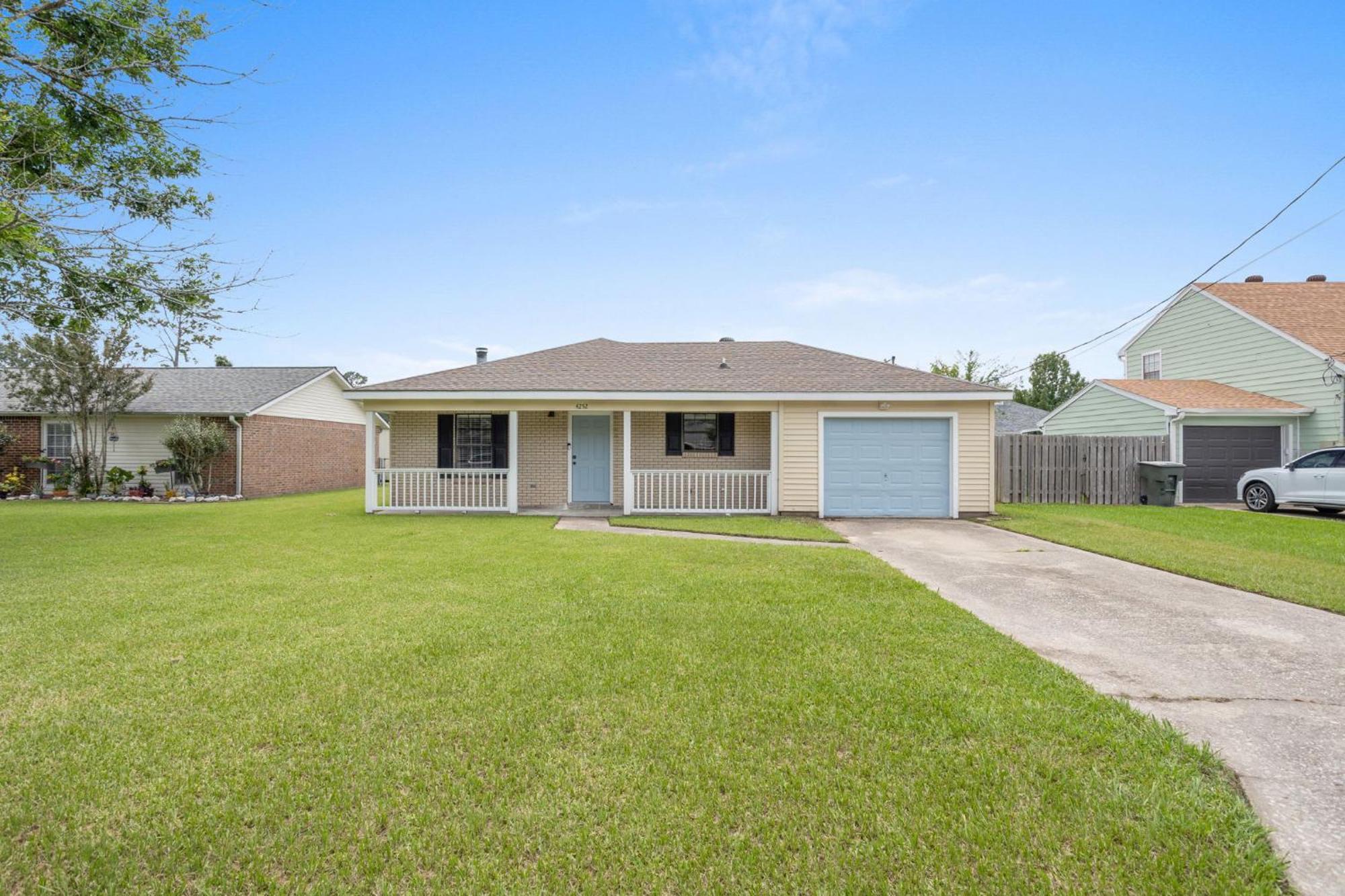 Three Bedroom House In Charles