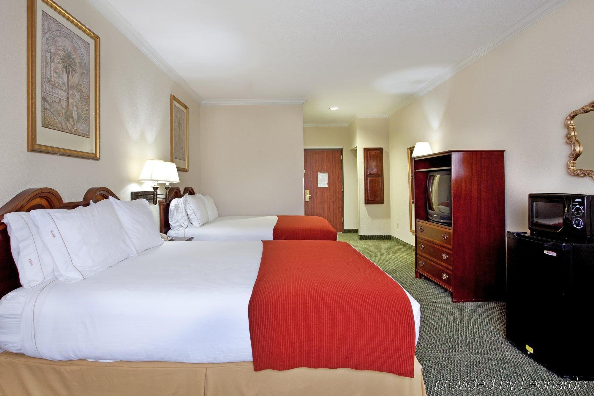 Hotel Express And Charles By Ihg Lake Charles