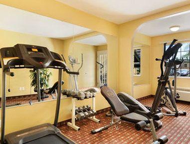 Hotel Super 8 By Wyndham Charles Northeast Lake Charles