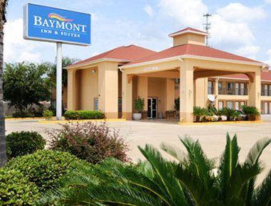 Super 8 By Wyndham Charles Northeast 3*