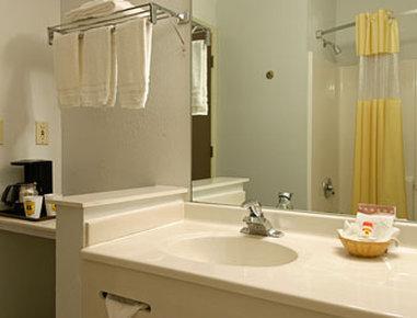 Super 8 By Wyndham Charles/sulphur Hotel Lake Charles