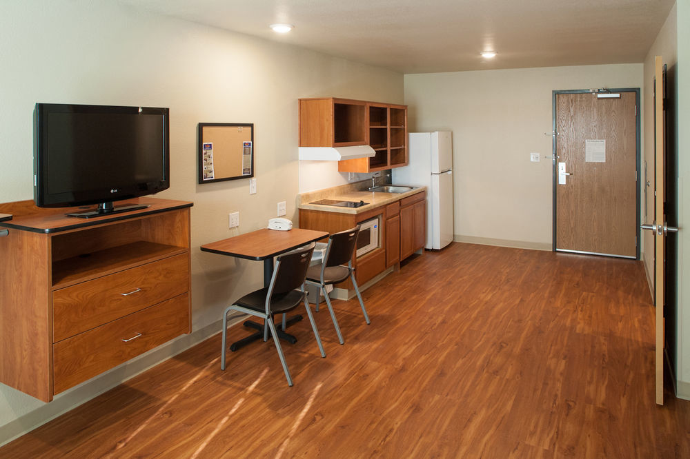 Woodspring Charles 2* Lake Charles