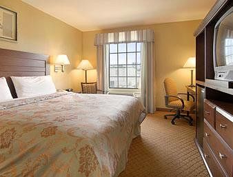 Super 8 By Wyndham Charles/sulphur Hotel 2*