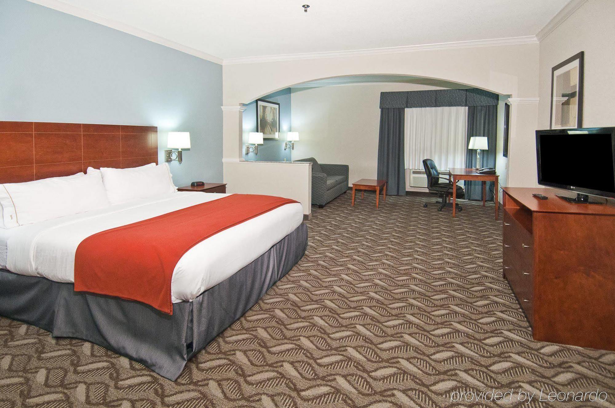 Express And Charles By Ihg 3*