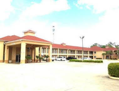 Super 8 By Wyndham Charles Northeast Lake Charles