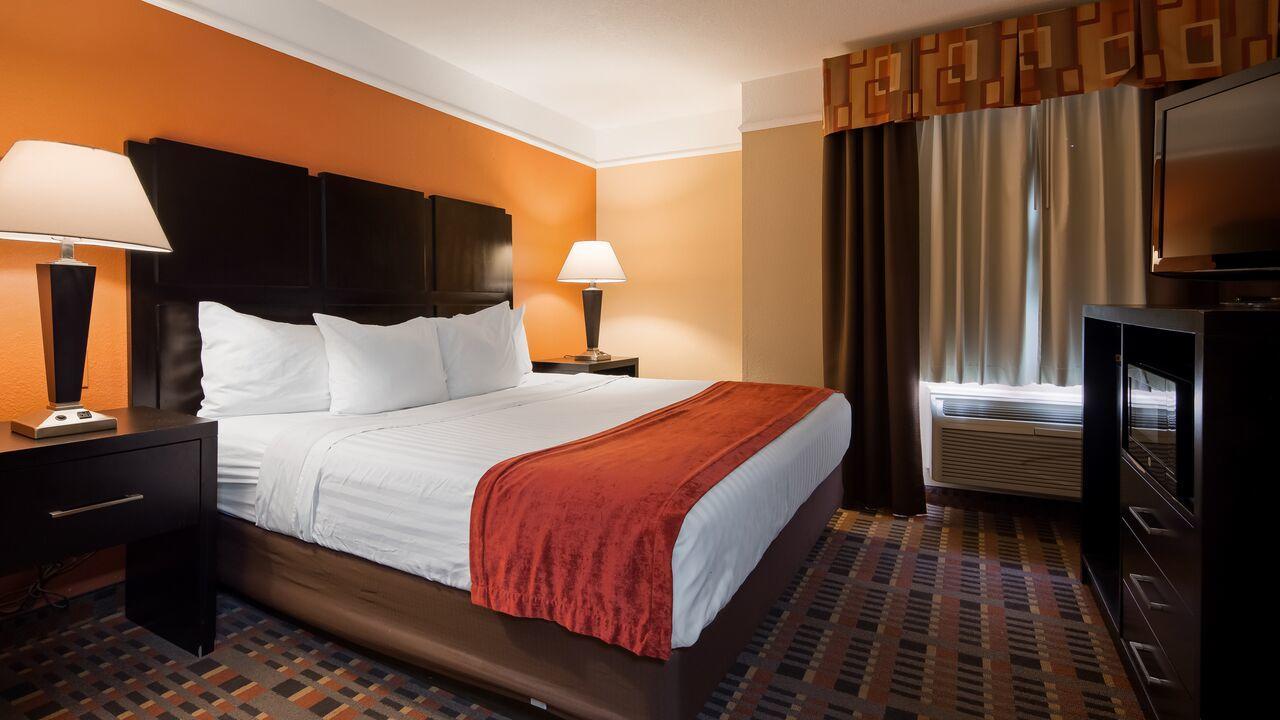 Western & - Charles Hotel 3*
