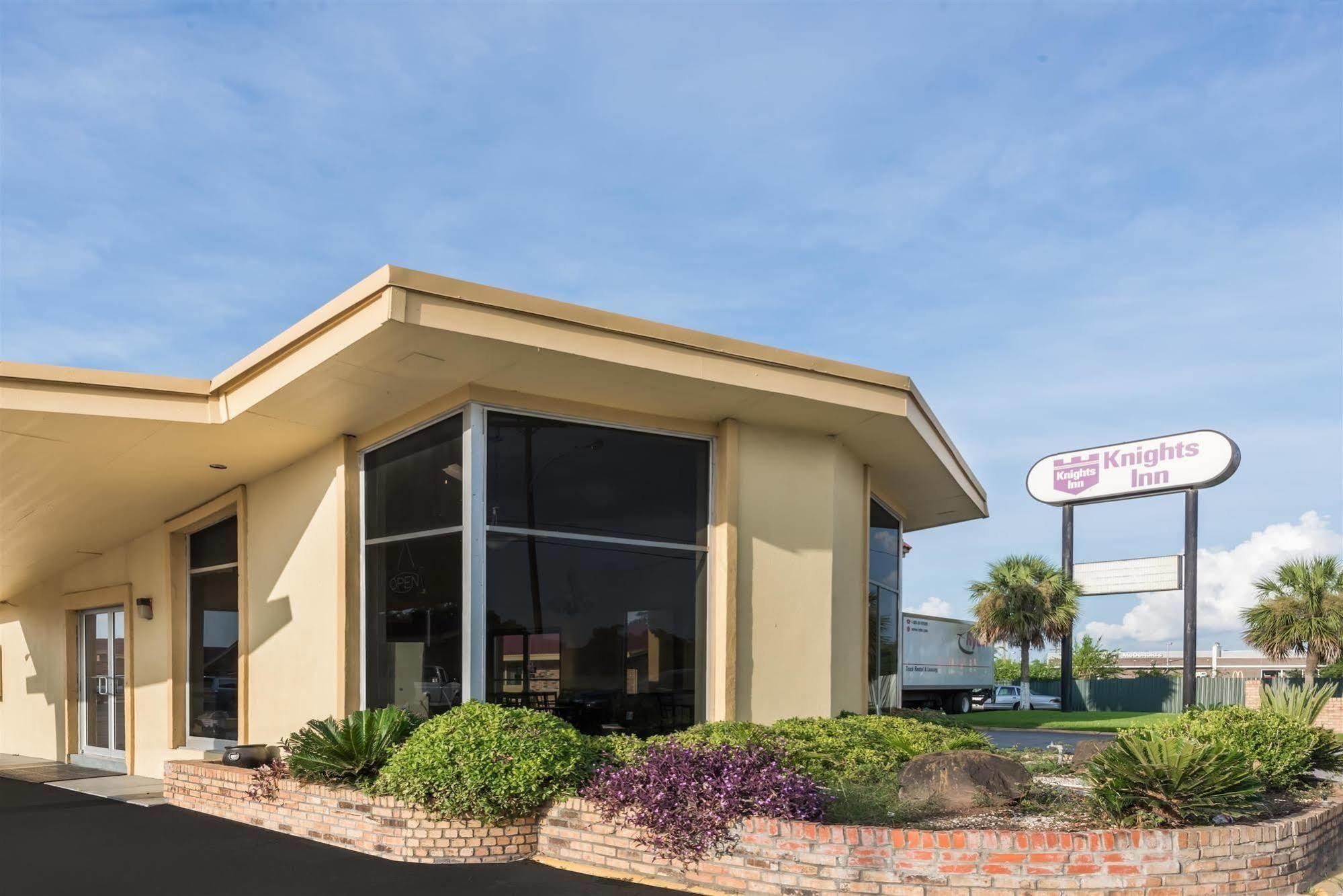 Hotel Oyo Charles La I-10