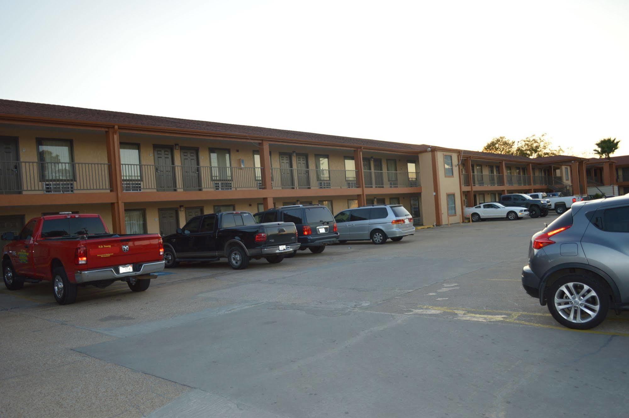Econo Charles Area * Lake Charles
