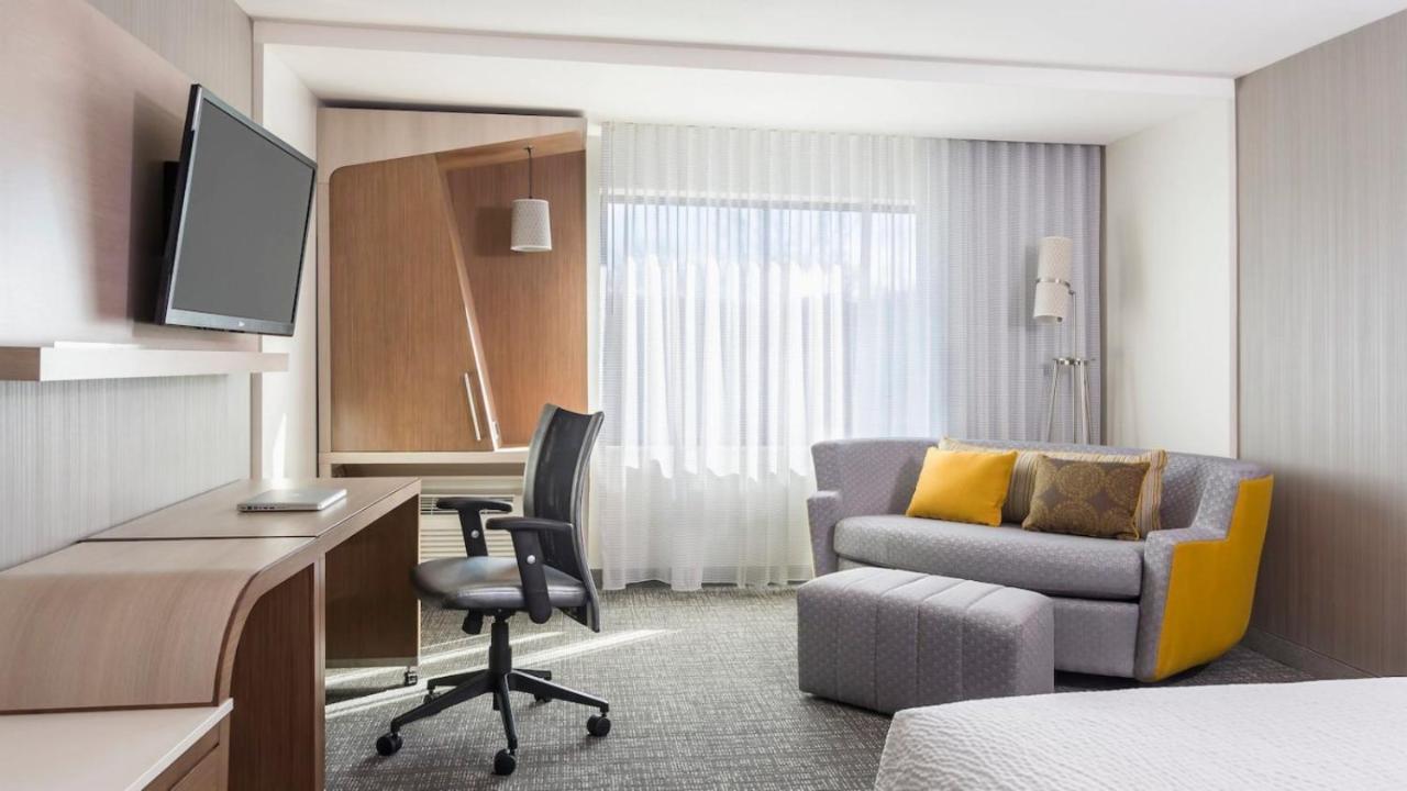 Courtyard Charles 3* Lake Charles