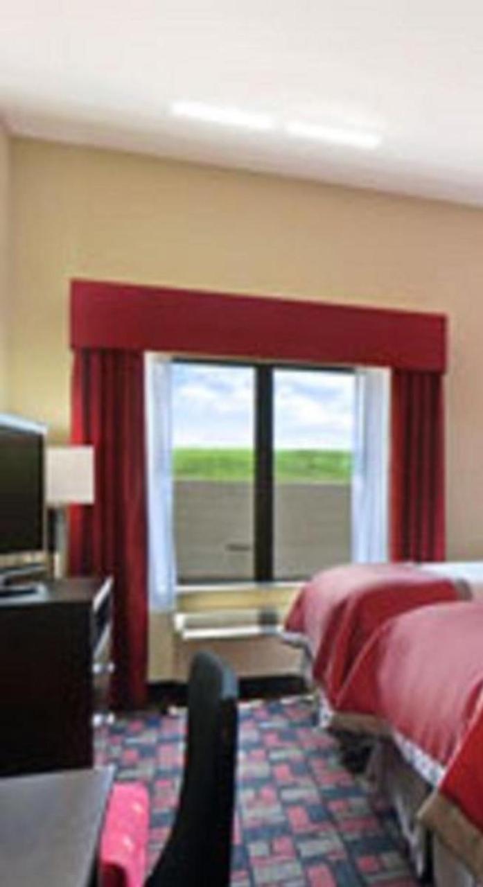 Wingate By Wyndham Charles Casino Area