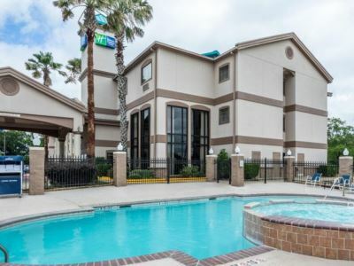 Hotel Express And Charles By Ihg