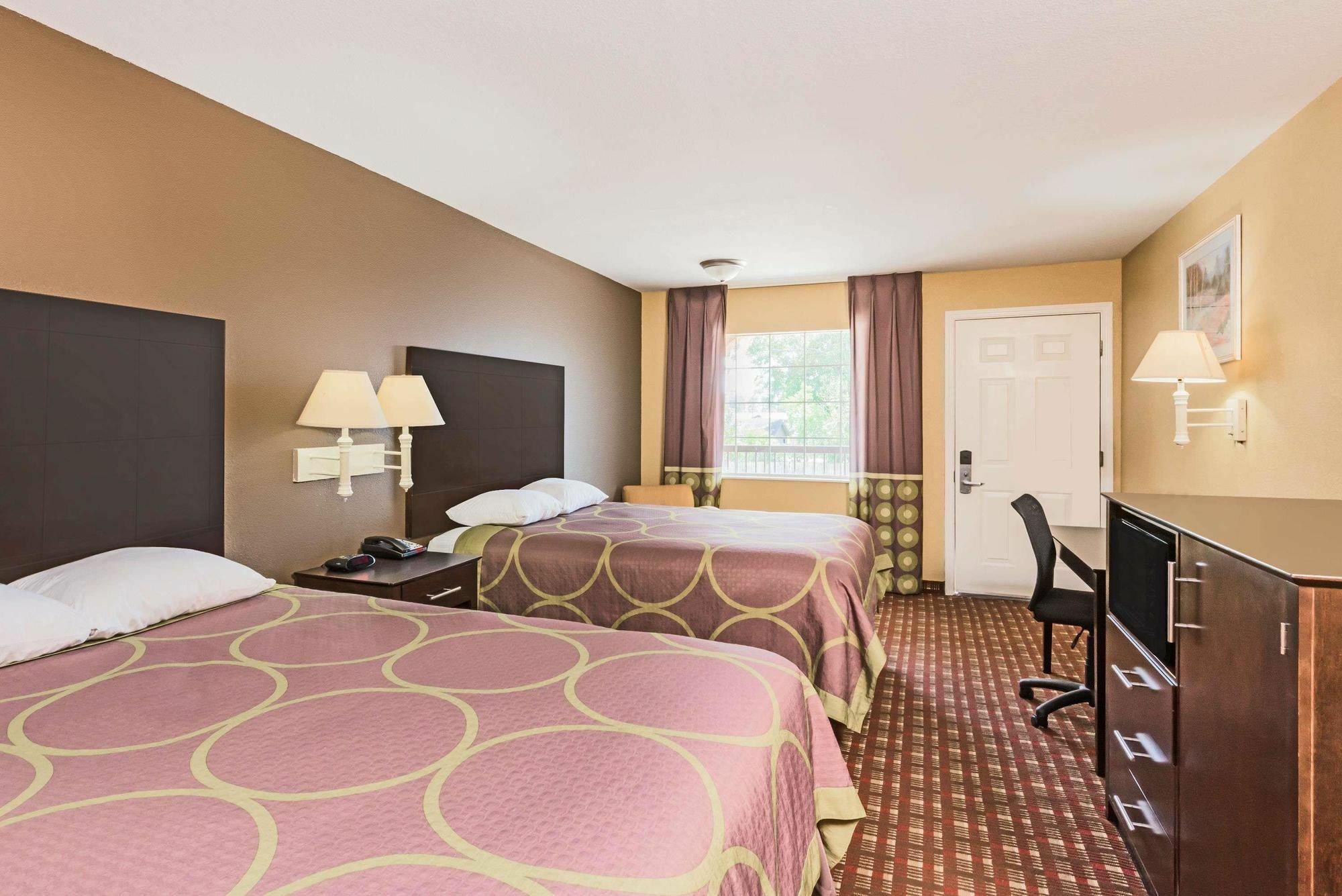 Super 8 By Wyndham Charles Northeast Hotel Lake Charles