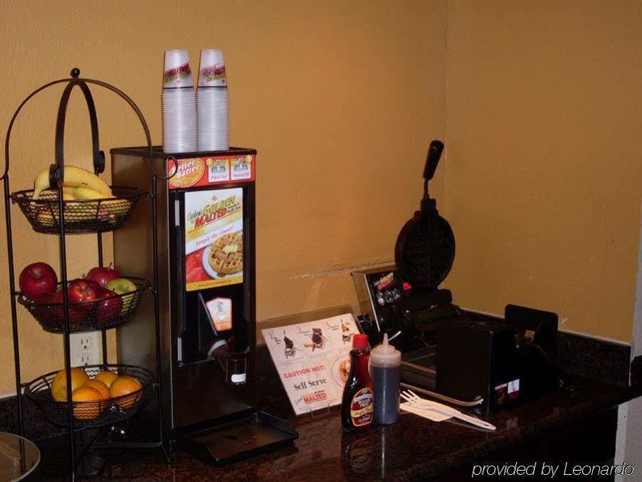 Western & - Charles Hotel 3*