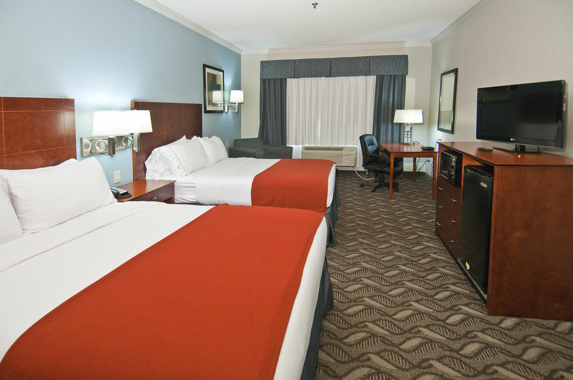 Express And Charles By Ihg Hotel Lake Charles