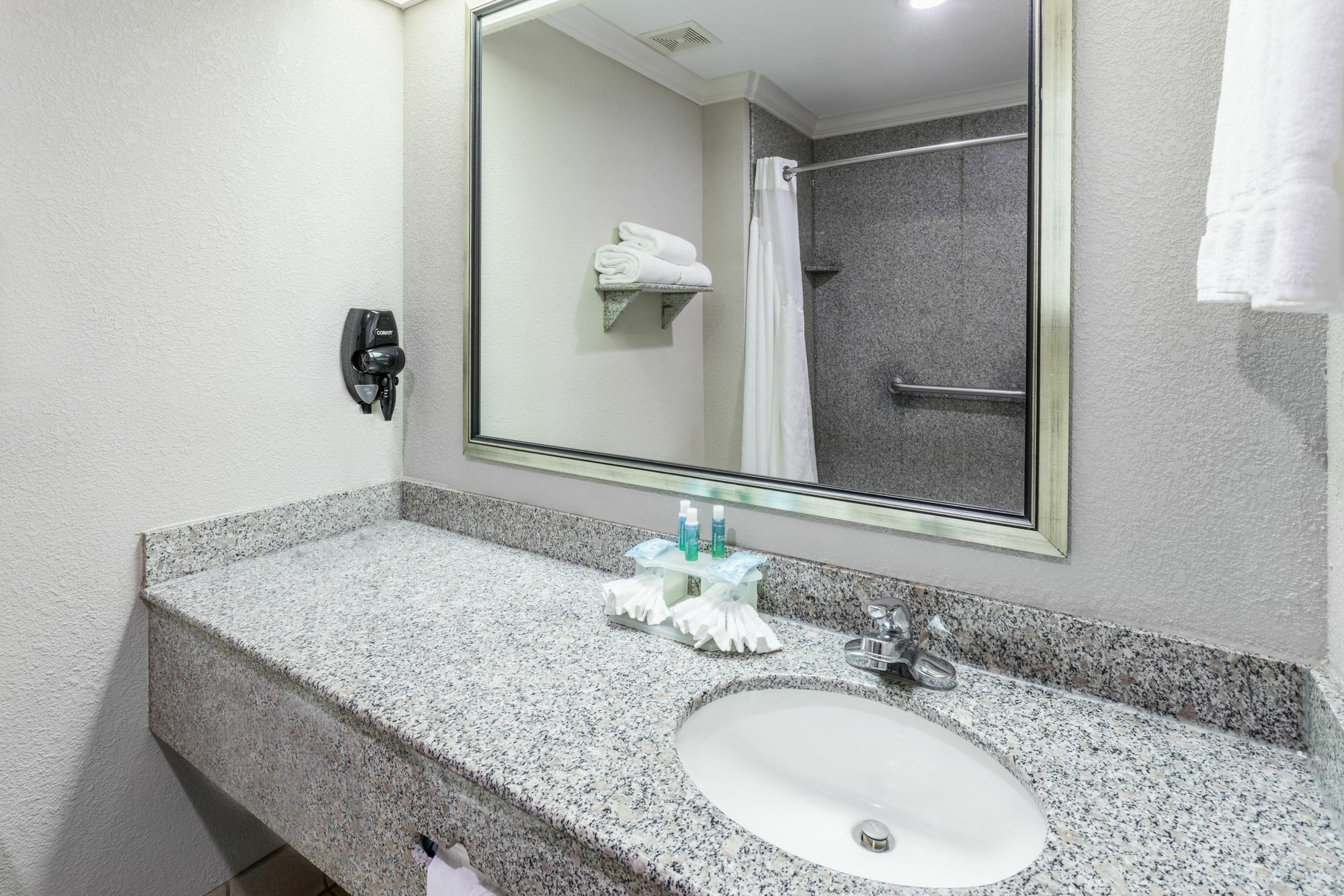 Express And Charles By Ihg 3* Lake Charles
