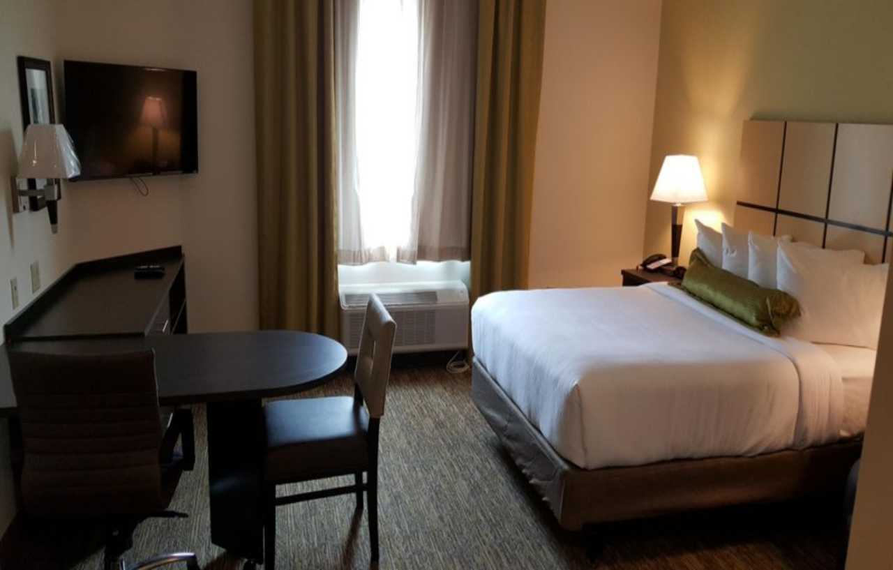 Hotel Candlewood - Charles South By Ihg