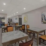 Americas Best Value Inn And Suites Lake Charles