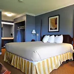 Richmond Suites Hotel
