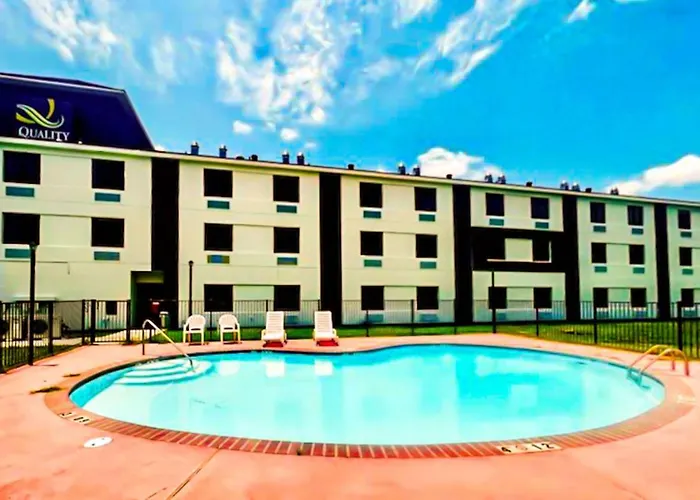 Quality Inn & Suites Lake Charles South
