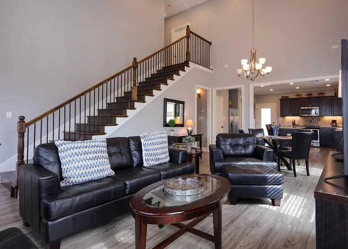 Luxury 2 Bedroom Townhouse #3