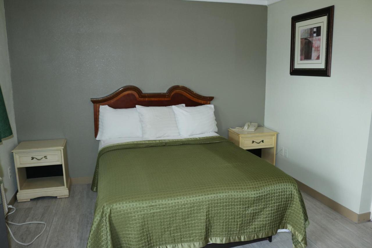 Motel Deluxe