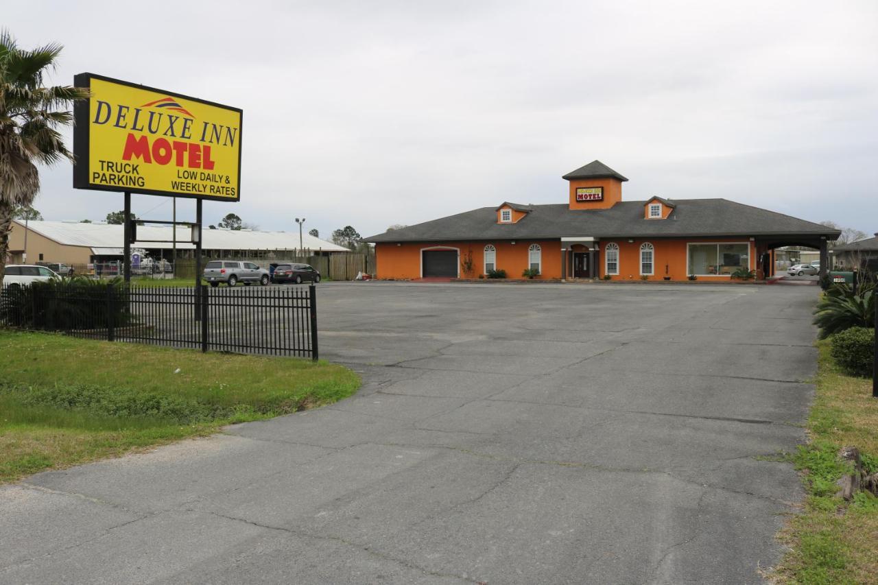 Deluxe * Lake Charles