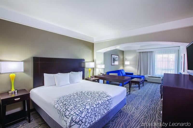 Hotel La Quinta By Wyndham Charles Casino Area