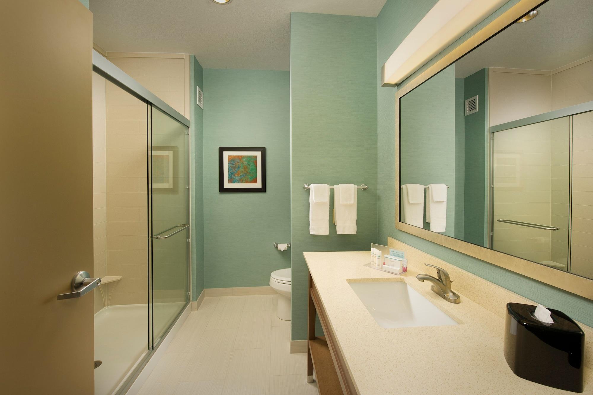 Inn Hampton Charles 3*