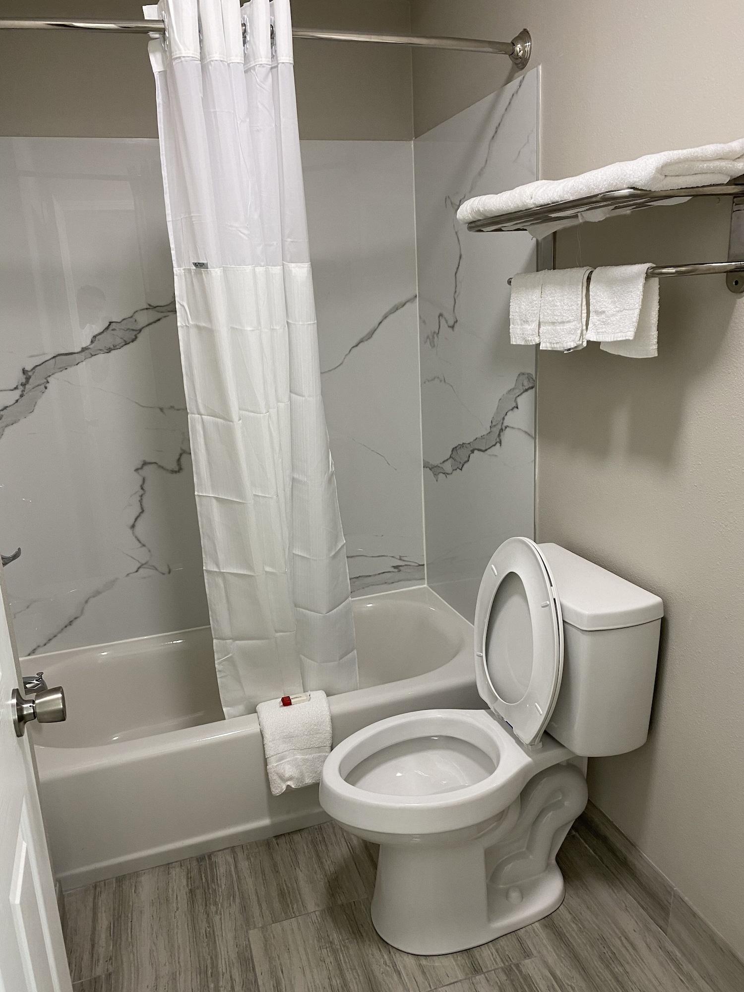 Hotel Days By Wyndham Lake Charles