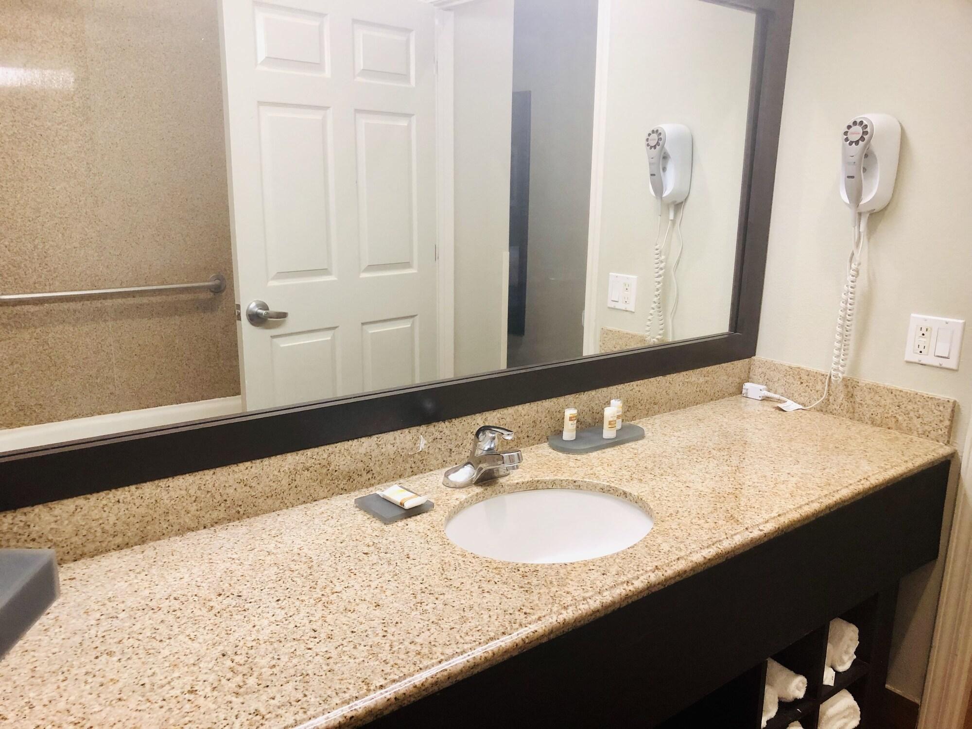 La Quinta By Wyndham Charles Casino Area Hotel Lake Charles