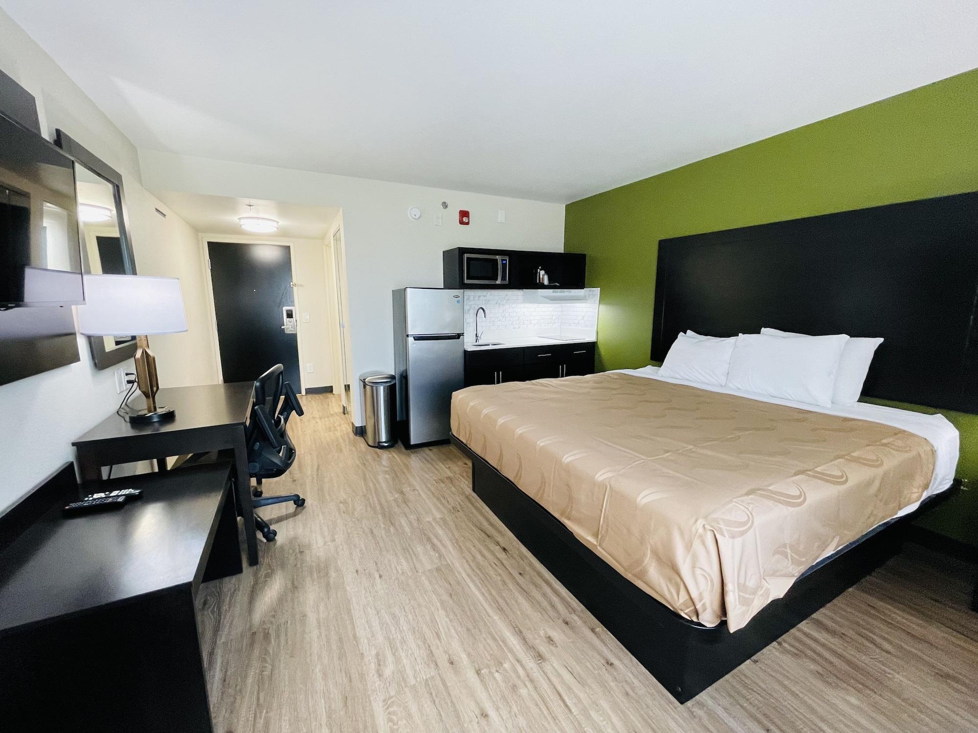 Quality & Charles South 3* Lake Charles