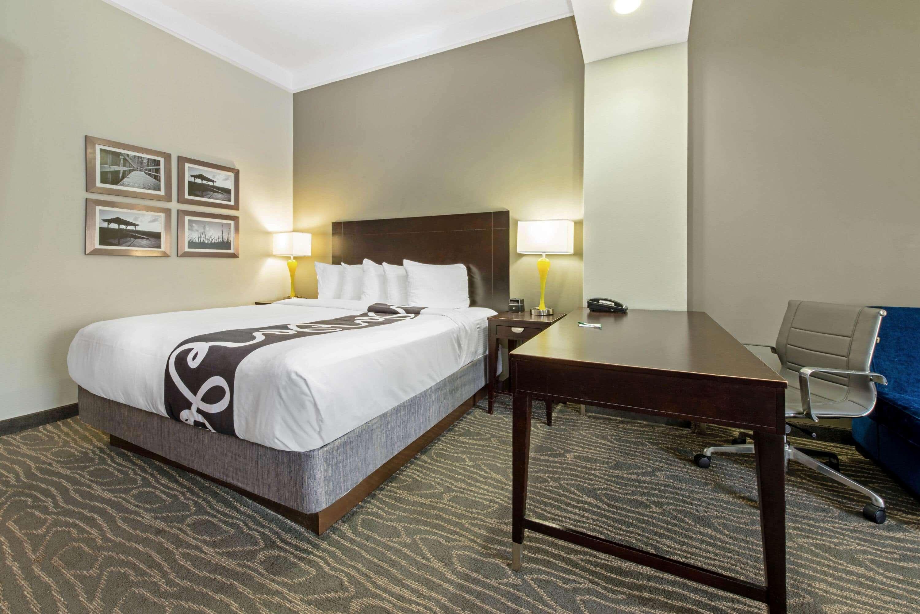 La Quinta By Wyndham Charles Casino Area Hotel